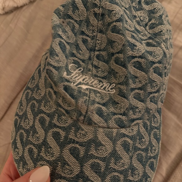 SUPREME NEW YORK Monogram Denim 6-Panel Hat - Picture 4 of 6